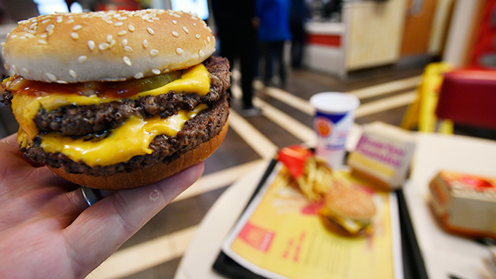 Mcdonald S Says Most Burgers Now Preservative Free Food Manufacturing