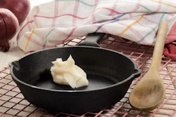 Pork Lard In A Cast Iron Pan 605973612 4928x3264