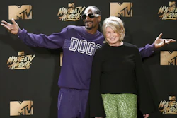 Martha Stewart Snoop Ap