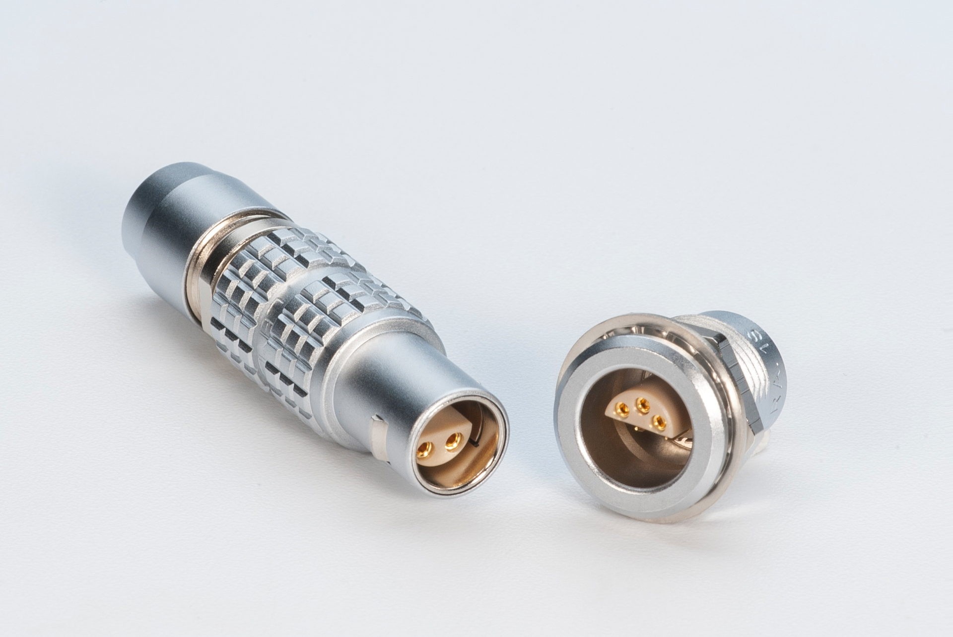 S series push-pull connector systems include a new outershell design using LEMO's chocolate bar shape.