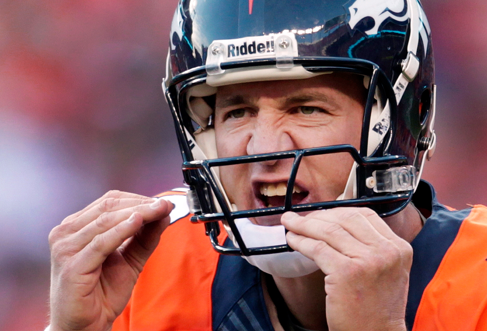 peyton manning revolution helmet