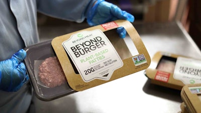 Packaging Of Beyond Burgers 1 Scaled