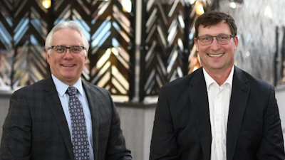 MMPA President & CEO Joe Diglio (left) with LEL Operating Company / Superior Dairy President & CEO Greg Soehnlen (right).