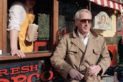 Paul Newman donates a 'Newman's Own Popcorn' stand to the city of New York, Nov. 15, 1984.