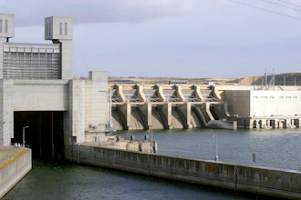 This photo shows the Ice Harbor dam on the Snake River in Pasco, Wash, Oct. 24, 2006.