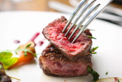 A sirloin tenderloin steak.