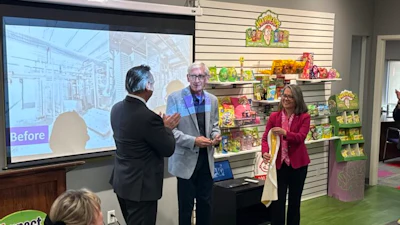 Wisconsin Governor Tony Evers joins local leaders and Impact Confections officials to celebrate the company’s $12.4 million expansion in Janesville, Wisconsin.