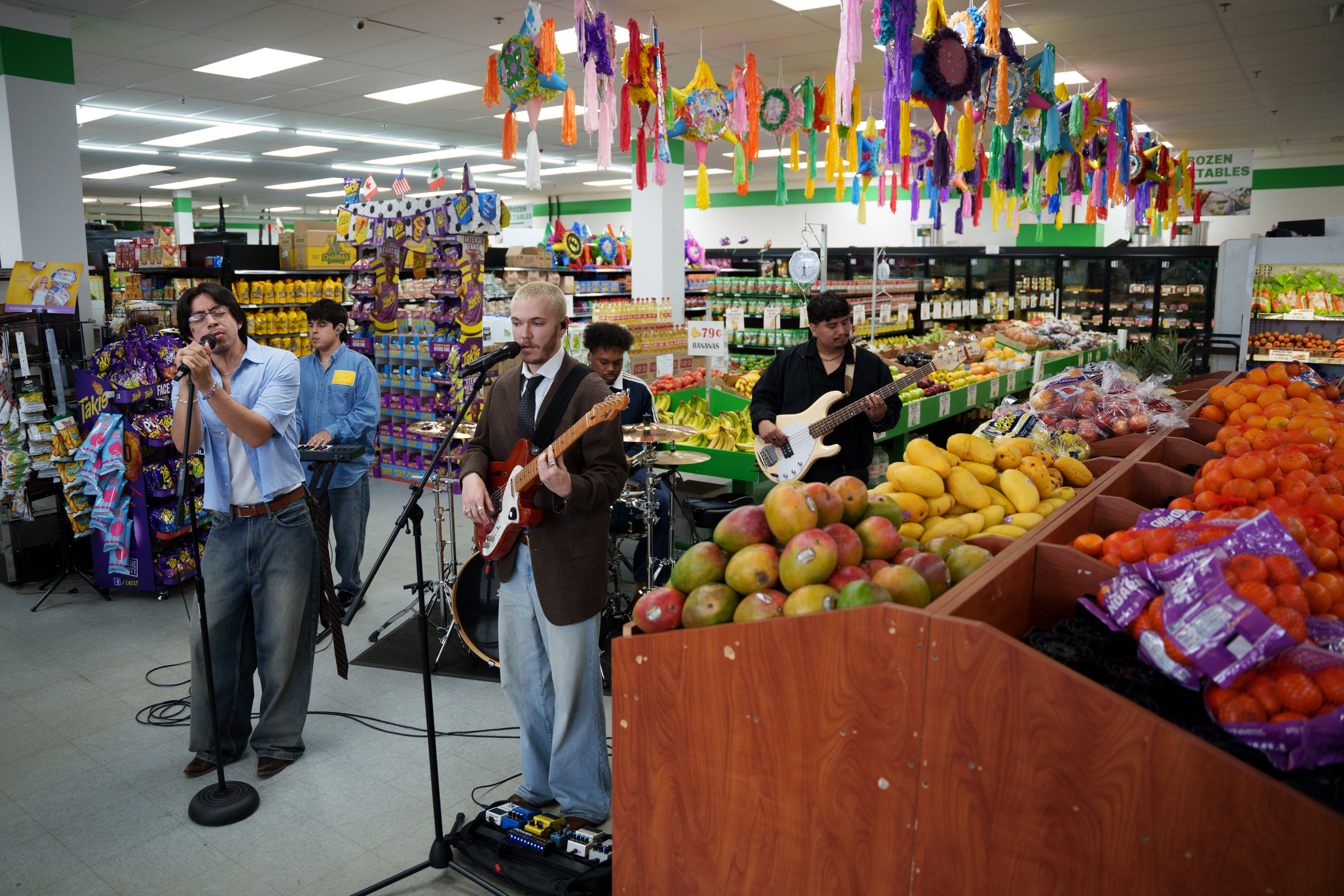 Luna Luna performs in the produce section of Fiesta Fresh Market in New Castle, Del., April 26, 2026.