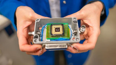An “electronic nose” created by UC Berkeley researchers can detect the gases emitted by spoiled food and food allergens better than human noses.