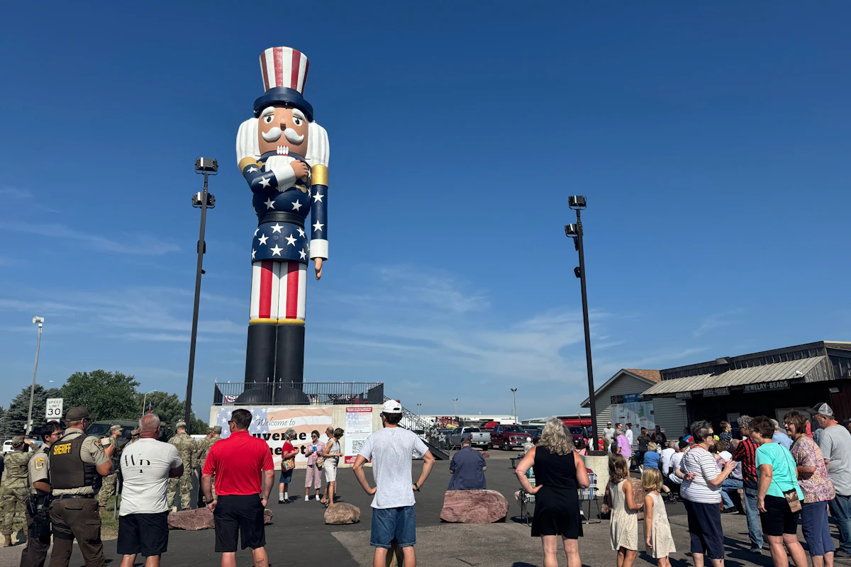 A Minnesota Town Now Boasts the World's Tallest Nutcracker | Food Manufacturing