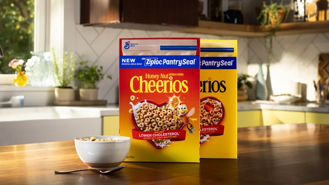 Cheerios With Ziploc Pantry Seal Hero Image